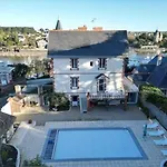 Vue Avec Piscine -15pers - Vieux Port De Villa Pornic