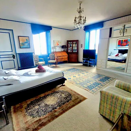 Vue Avec Piscine -15pers - Vieux Port De Villa Pornic