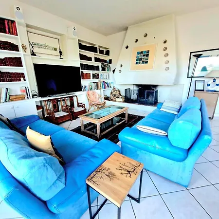 Vue Avec Piscine -15pers - Vieux Port De Villa *