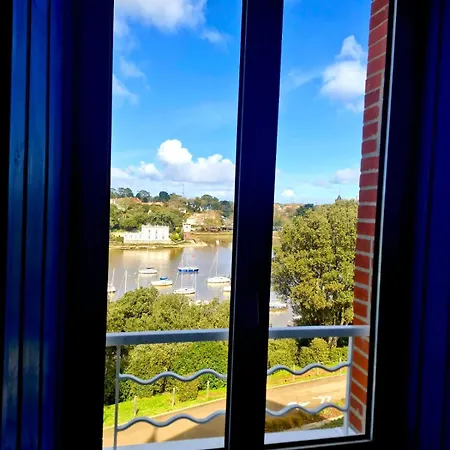 Vue Avec Piscine -15pers - Vieux Port De Порник